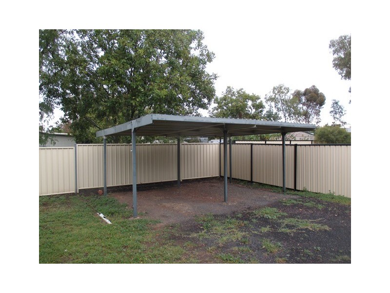 Unit4/76 RAGLAN STREET, Roma QLD 4455