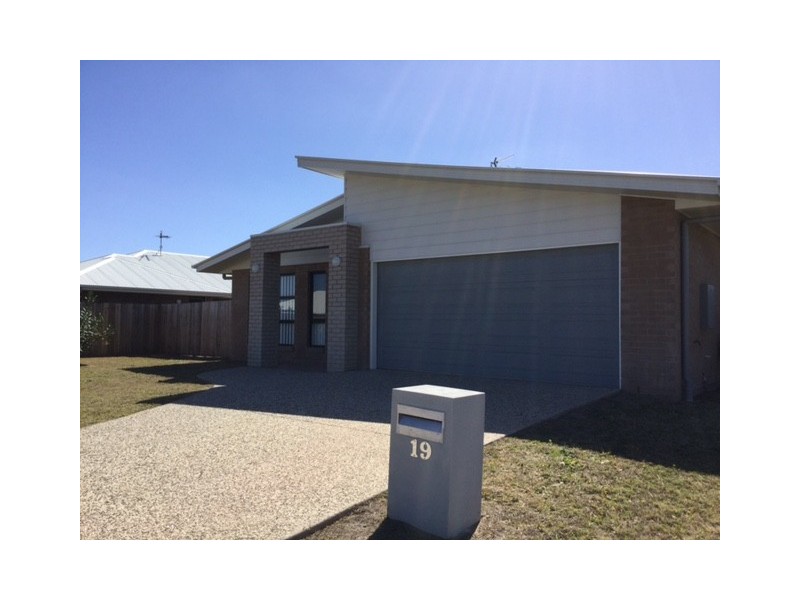 19 Wheeler Drive, Roma QLD 4455