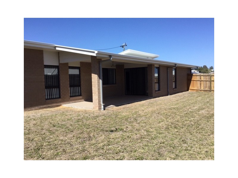 19 Wheeler Drive, Roma QLD 4455