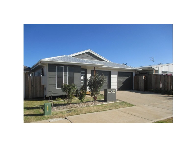 14a/b Lomandra Avenue, Roma QLD 4455