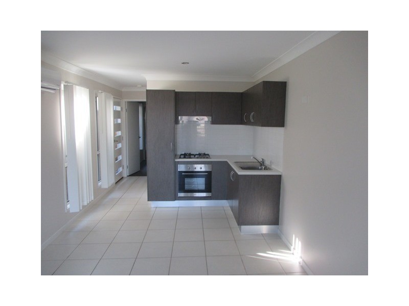 14a/b Lomandra Avenue, Roma QLD 4455