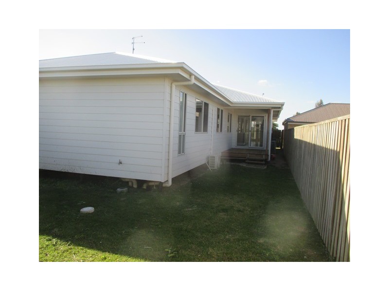 14a/b Lomandra Avenue, Roma QLD 4455