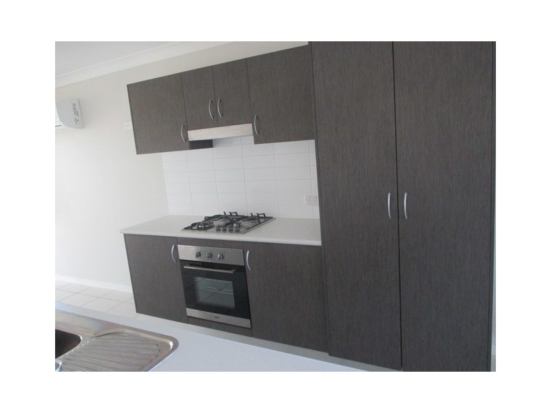 14a/b Lomandra Avenue, Roma QLD 4455