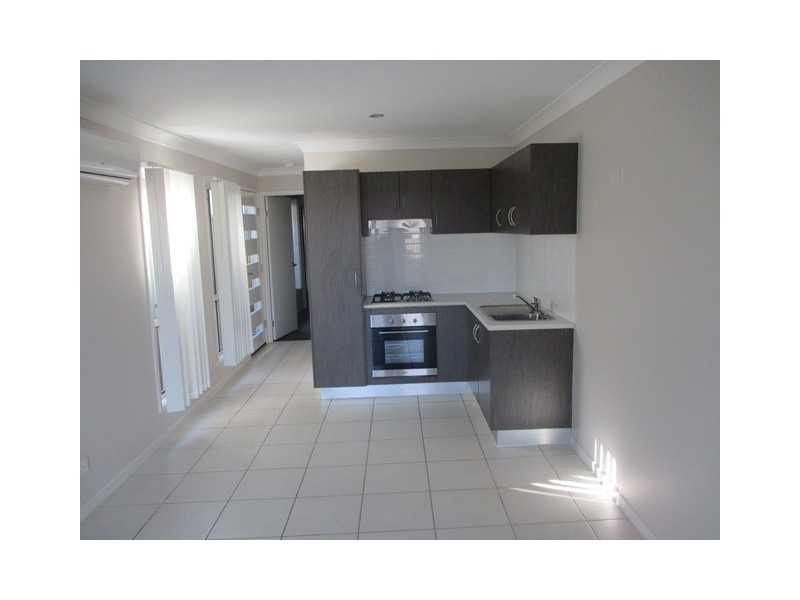 14a/b Lomandra Avenue, Roma QLD 4455