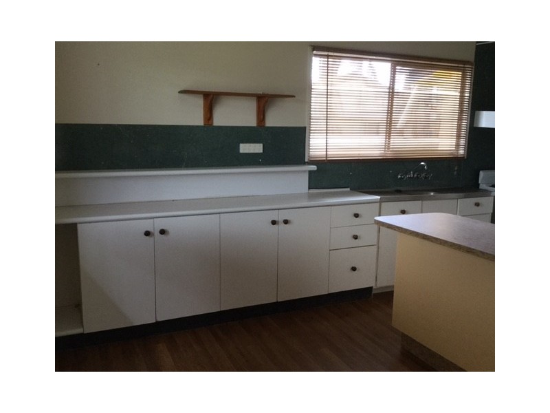 10 Foott Street, Roma QLD 4455