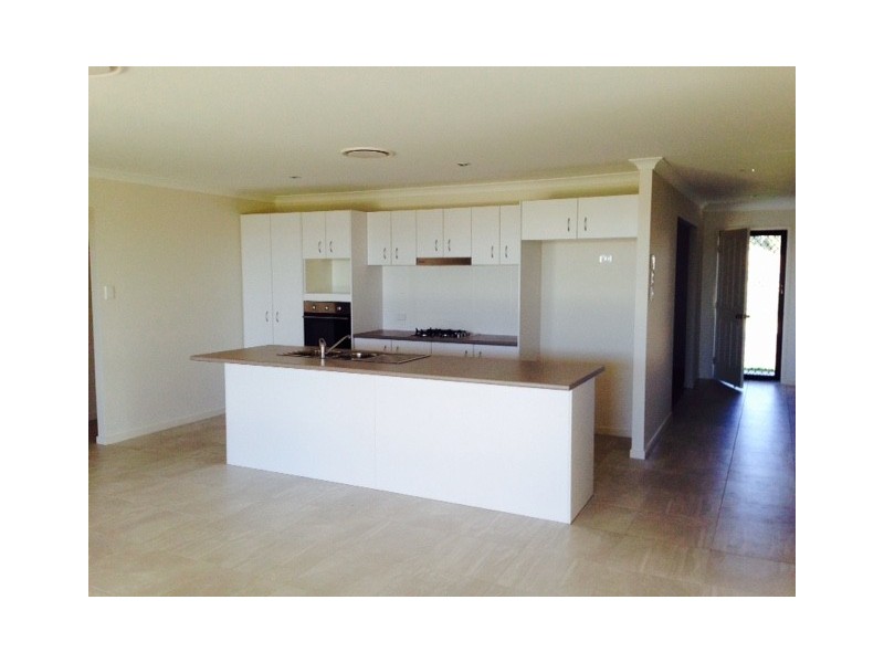 5 Wheeler Drive, Roma QLD 4455
