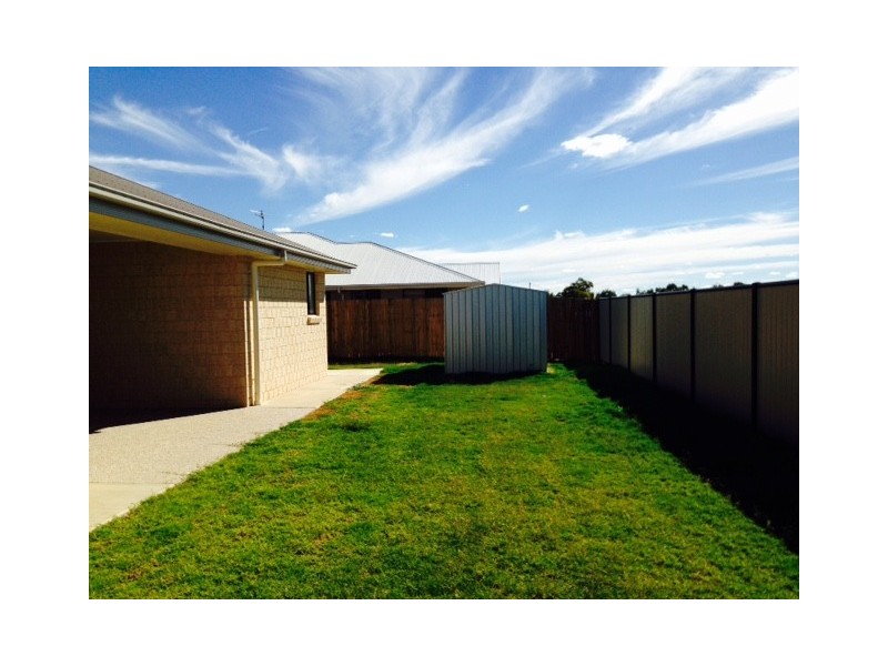 5 Wheeler Drive, Roma QLD 4455