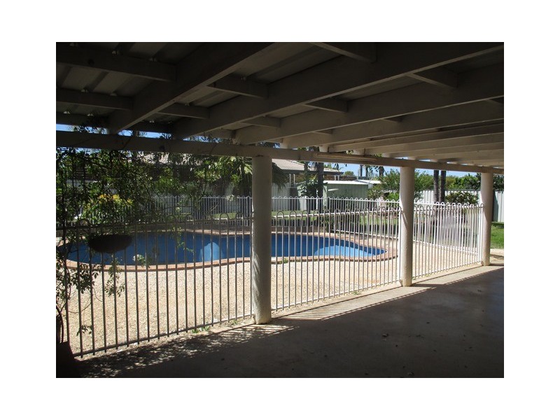2c BORLAND STREET, Roma QLD 4455