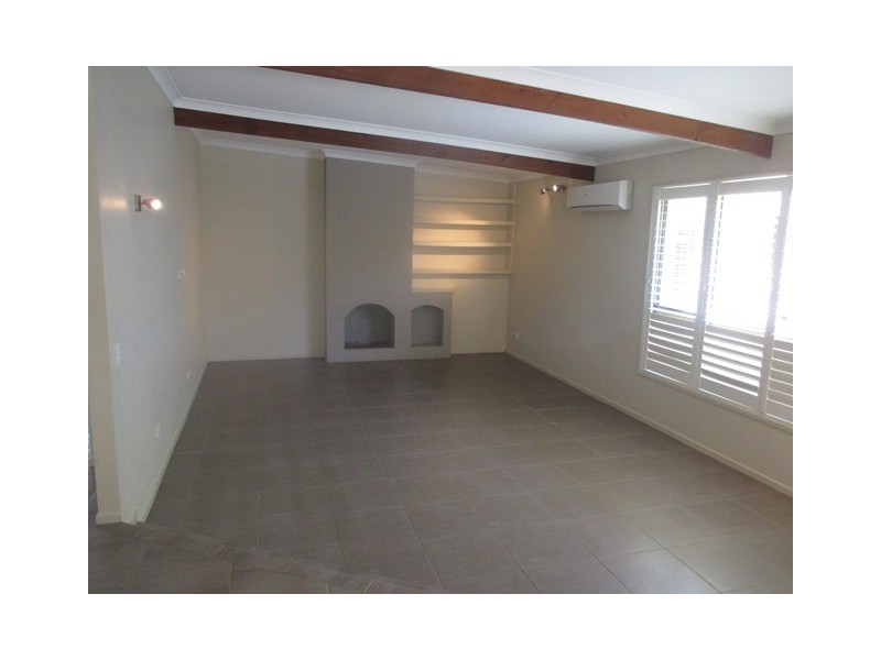 2c BORLAND STREET, Roma QLD 4455