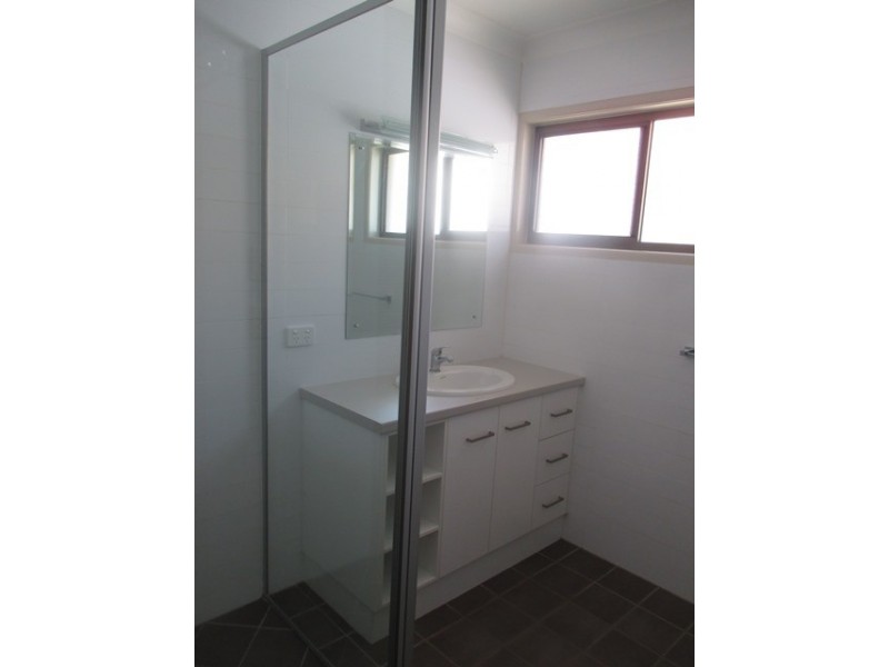 2c BORLAND STREET, Roma QLD 4455