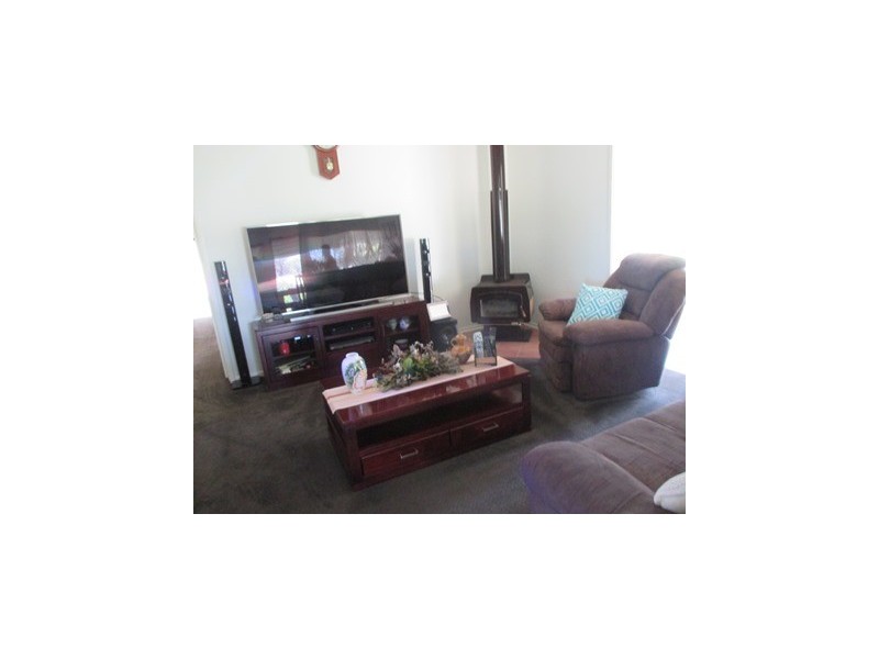 42 EDWARDES STREET, Roma QLD 4455