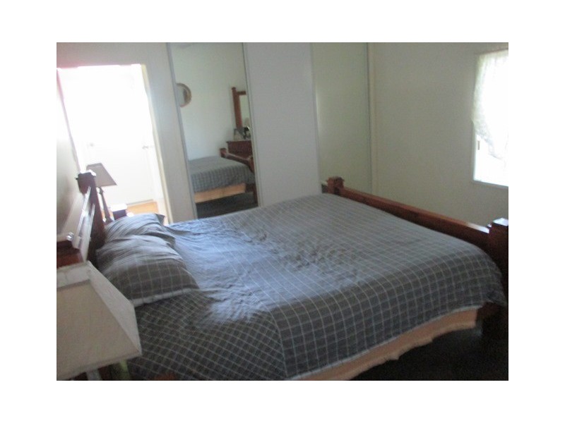 42 EDWARDES STREET, Roma QLD 4455