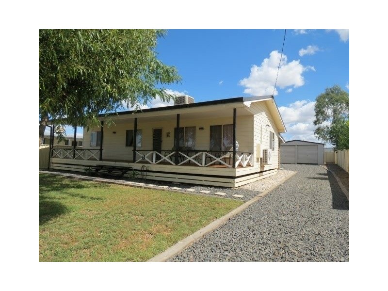 20 Alex Parade, Roma QLD 4455