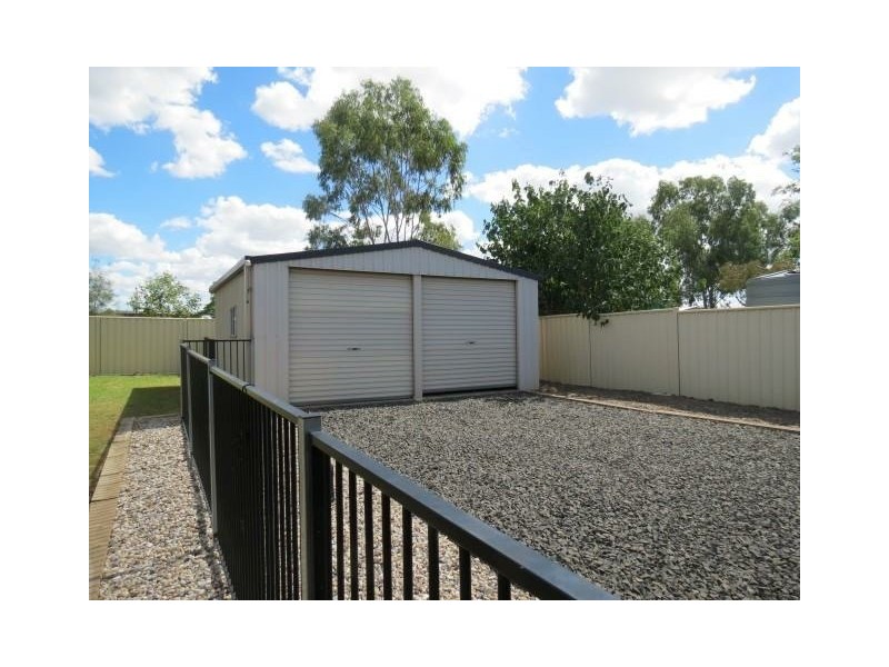 20 Alex Parade, Roma QLD 4455