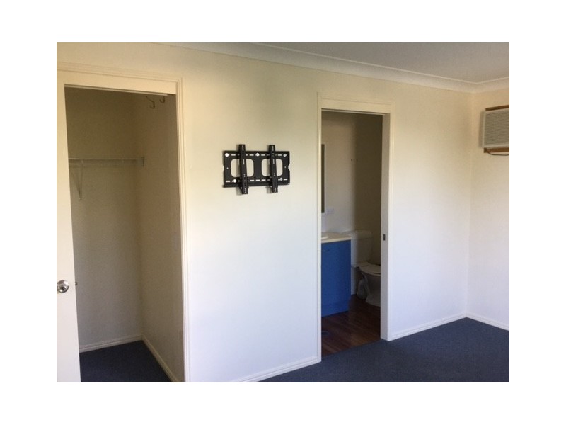 39 DOWNS STREET, Roma QLD 4455