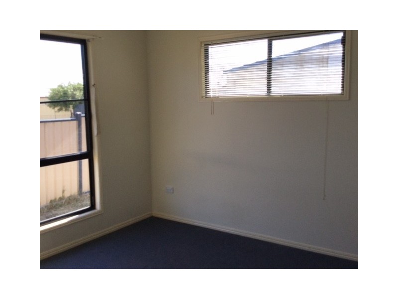 39 DOWNS STREET, Roma QLD 4455