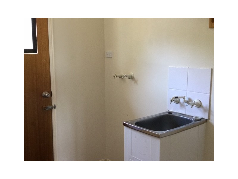 39 DOWNS STREET, Roma QLD 4455