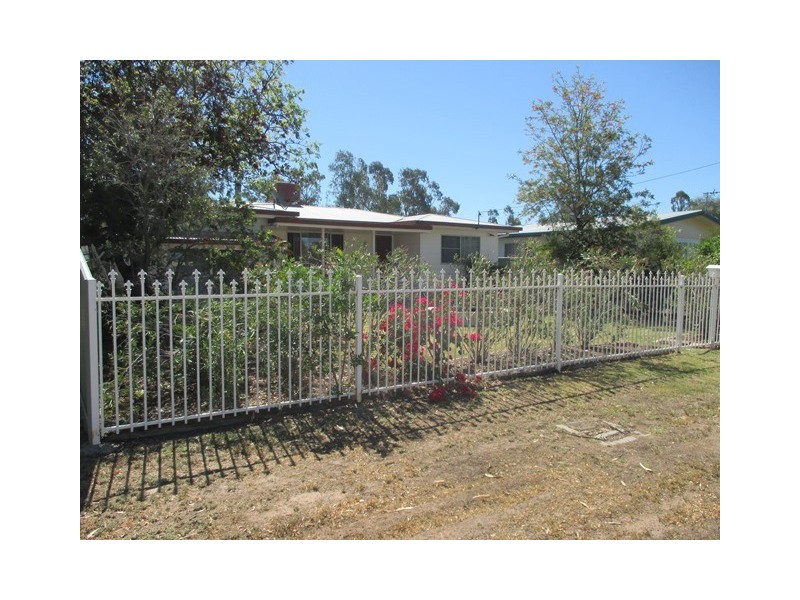 53 COTTELL STREET, Roma QLD 4455