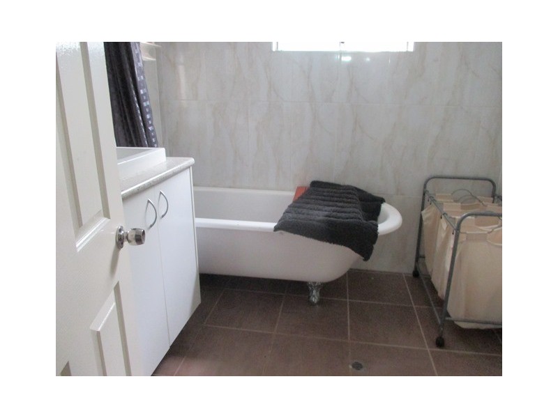 6 GREGORY STREET, Roma QLD 4455