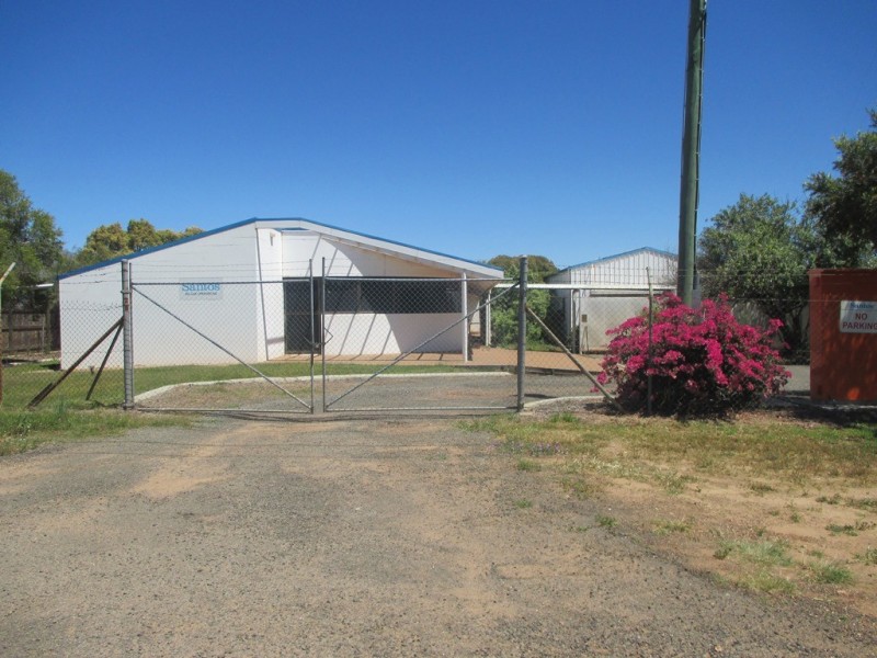21-39 CURREY STREET, Roma QLD 4455