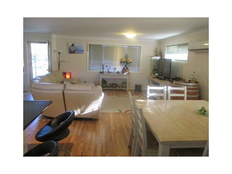 9 ELMER STREET, Roma QLD 4455