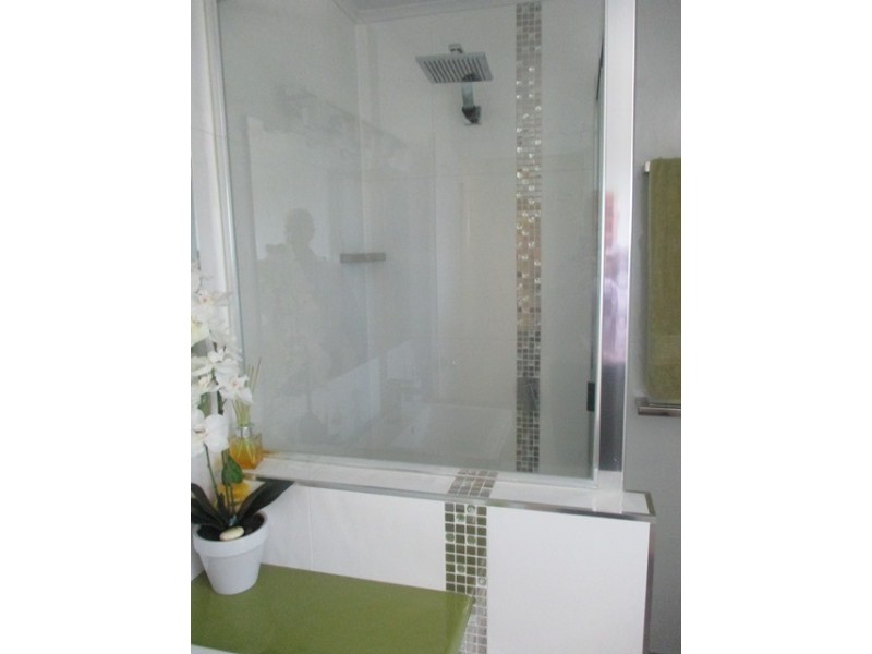 9 ELMER STREET, Roma QLD 4455