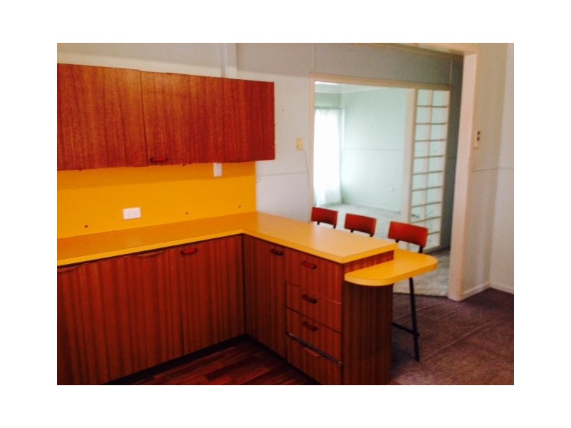 9 Derry Street, Roma QLD 4455