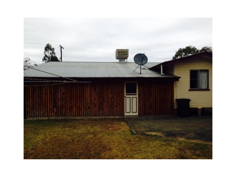 9 Derry Street, Roma QLD 4455
