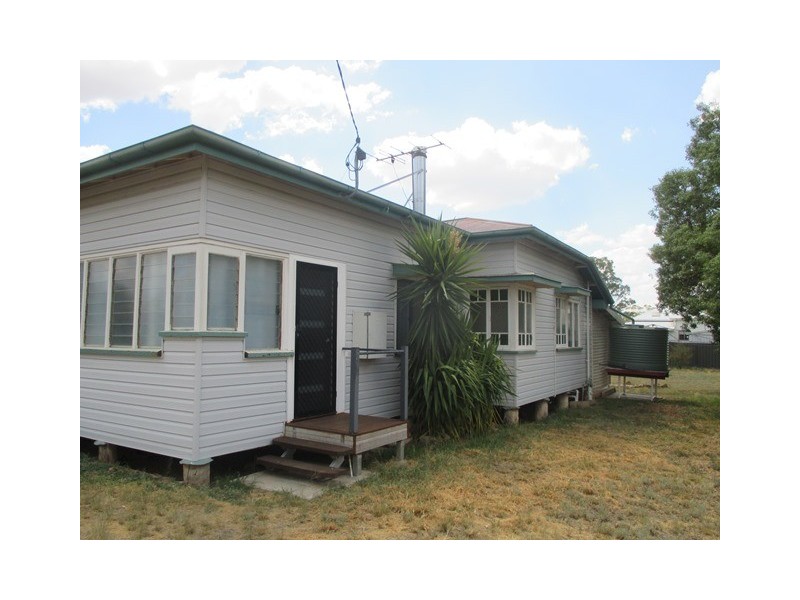 175 MCDOWALL STREET, Roma QLD 4455