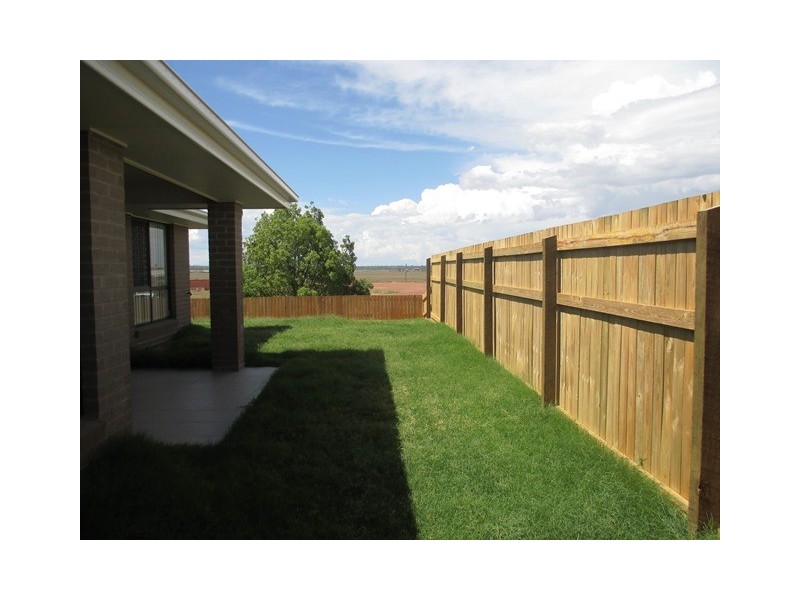 13A Wheeler Drive, Roma QLD 4455