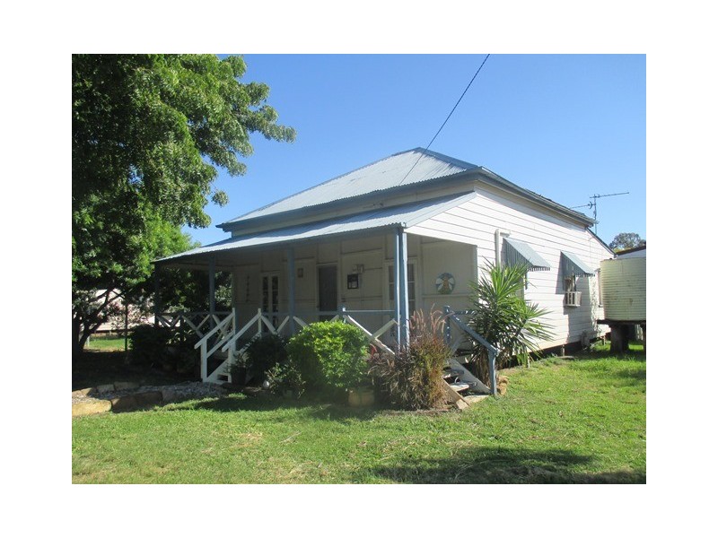25 STATION STREET, Roma QLD 4455