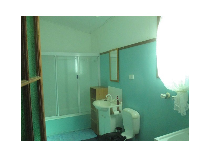 25 STATION STREET, Roma QLD 4455