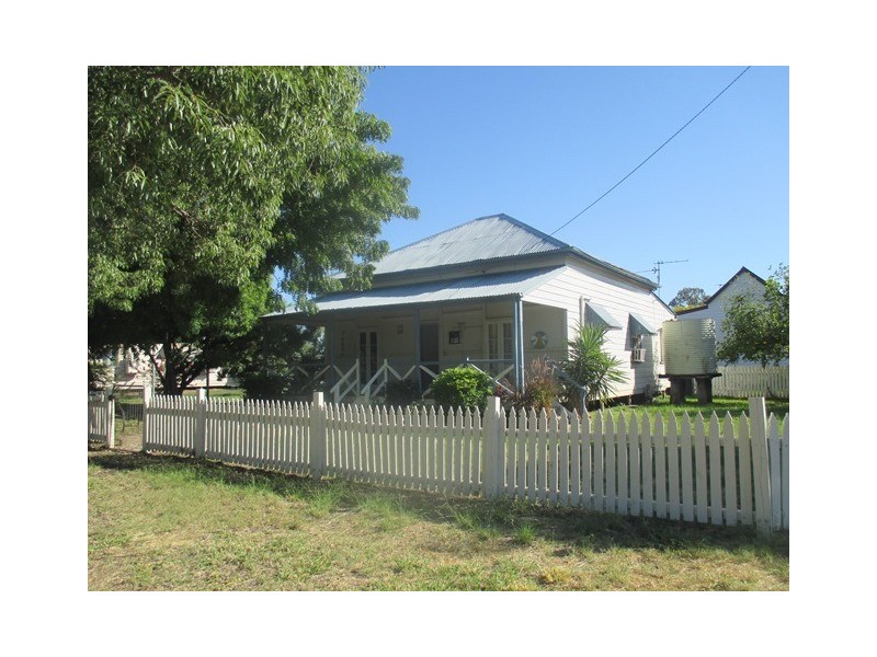 25 STATION STREET, Roma QLD 4455
