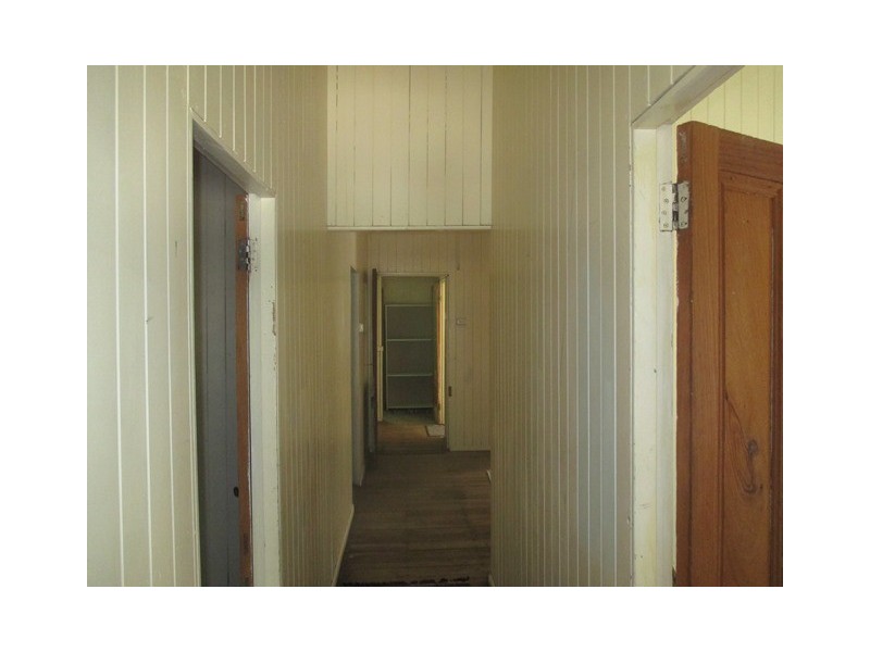 25 STATION STREET, Roma QLD 4455