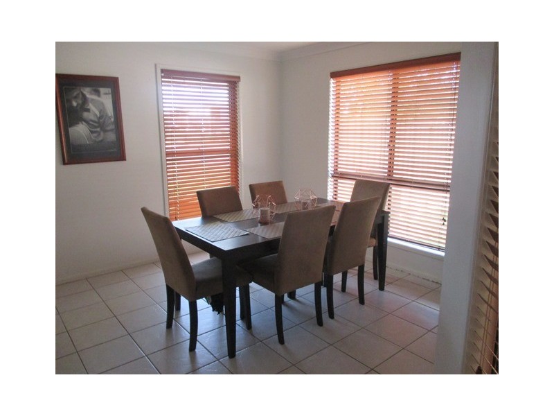 124 BOWEN STREET, Roma QLD 4455