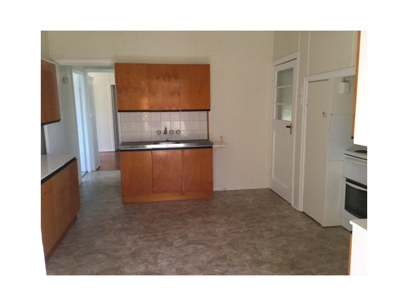 16B Bowen Street, Roma QLD 4455