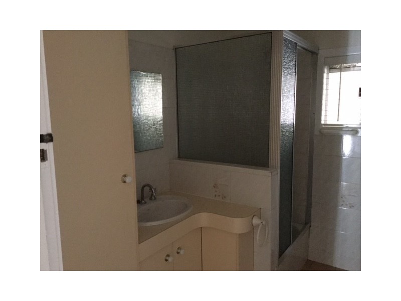 16B Bowen Street, Roma QLD 4455