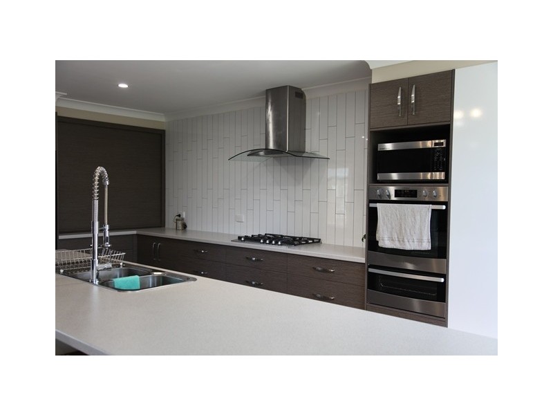 28-32 EDWARDES STREET, Roma QLD 4455