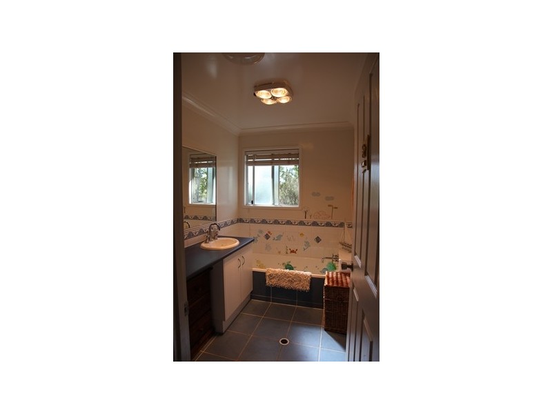 28-32 EDWARDES STREET, Roma QLD 4455