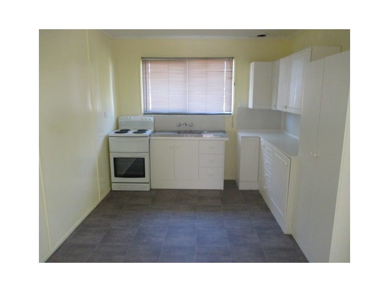 142 Raglan Street, Roma QLD 4455