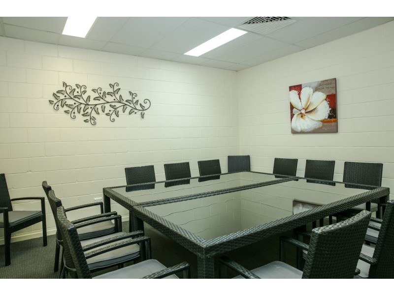 37 HAWTHORNE STREET, Roma QLD 4455