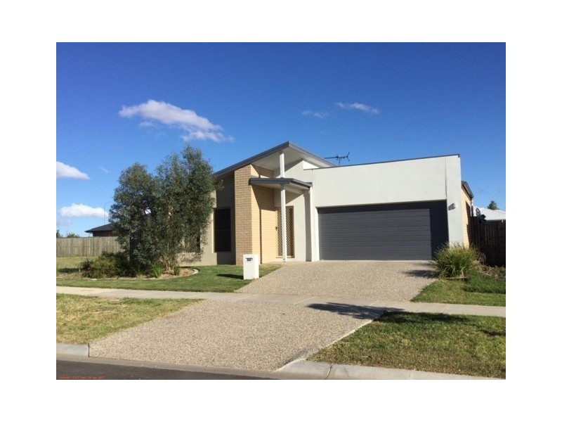 240 Upper McDowall, Roma QLD 4455