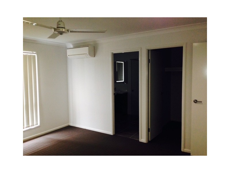 240 Upper McDowall, Roma QLD 4455