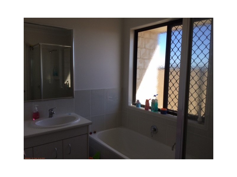 35 EVERINGHAM AVENUE, Roma QLD 4455