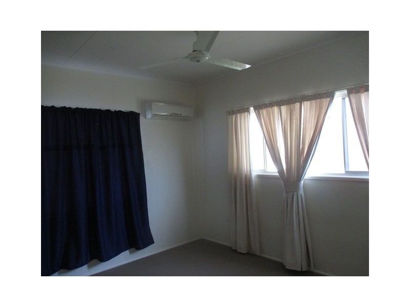 2/12 Quintin Street, Roma QLD 4455