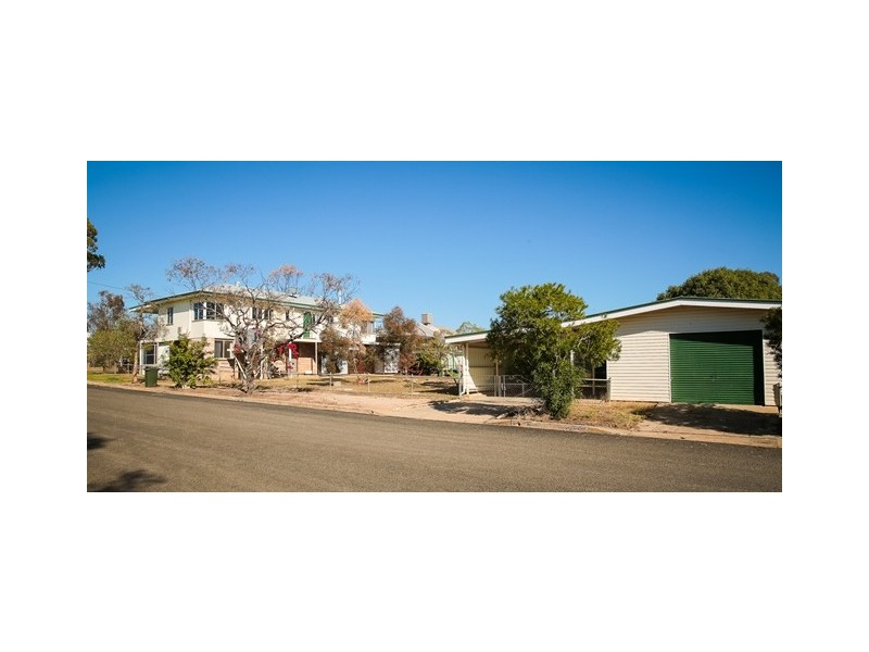 5 FOWLES STREET, Roma QLD 4455