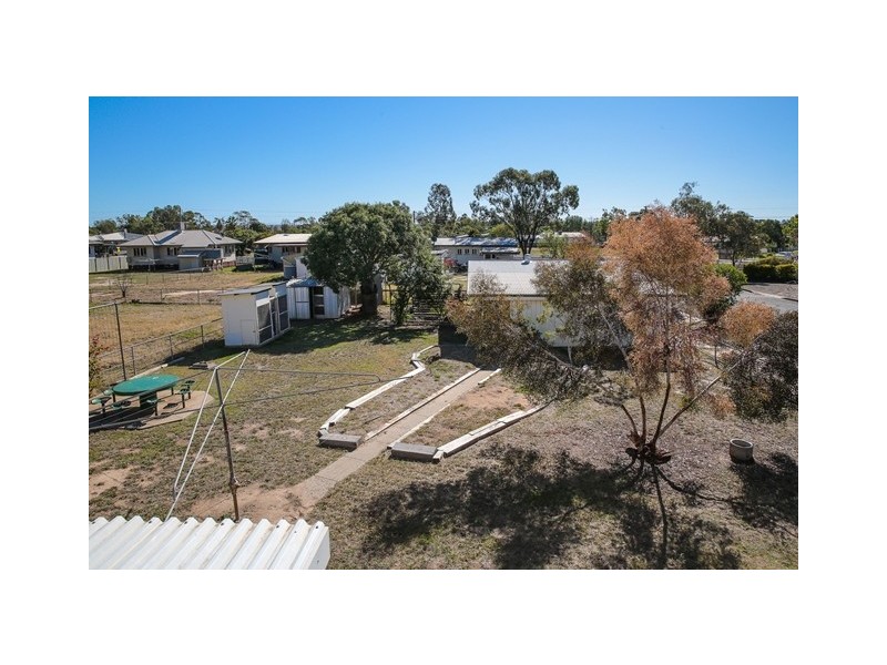 5 FOWLES STREET, Roma QLD 4455