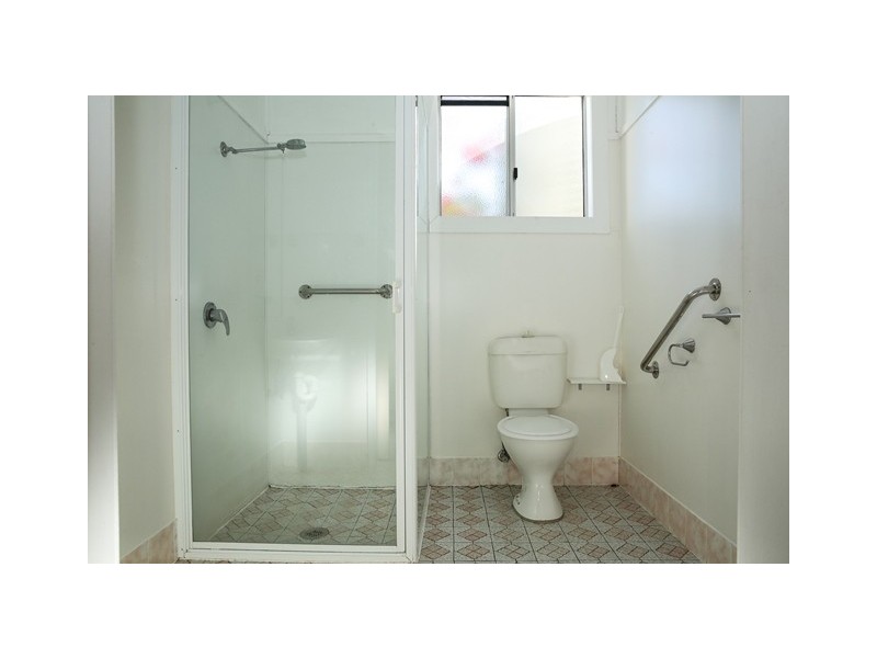 5 FOWLES STREET, Roma QLD 4455