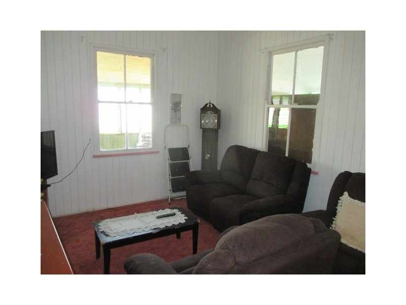 18 MCDOWALL STREET, Roma QLD 4455