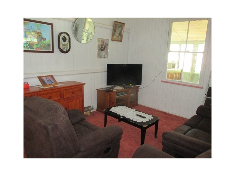 18 MCDOWALL STREET, Roma QLD 4455